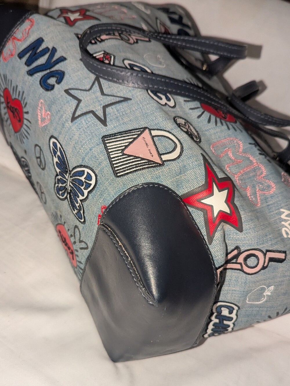 Michael Kors Large Eva Graphic Patchwork Denim Tote Bag with Pouch - Picture 12 of 16
